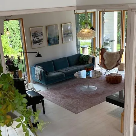 Vakantiehuis Large And Beautiful House *