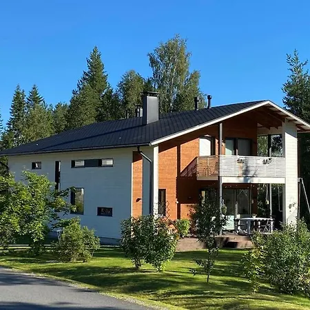 Large And Beautiful House Vakantiehuis Rovaniemi