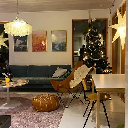 Large And Beautiful House بيت للعطل روفانييمي
